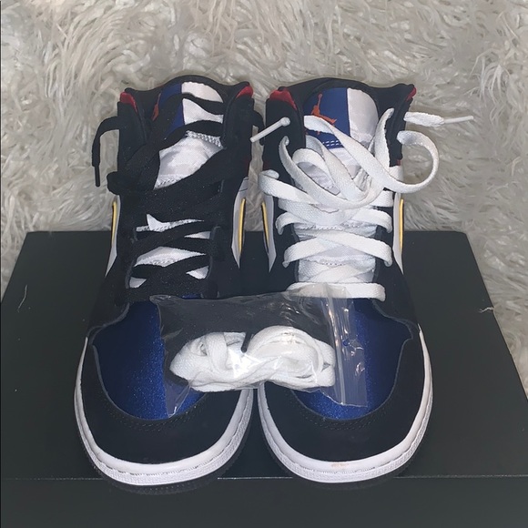 Air Jordan 1 Mid - Picture 3 of 3